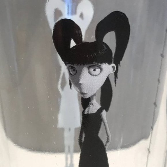 Elsa Van Helsing - Frankenweenie - Disney Store Mug - Picture 6 of 9